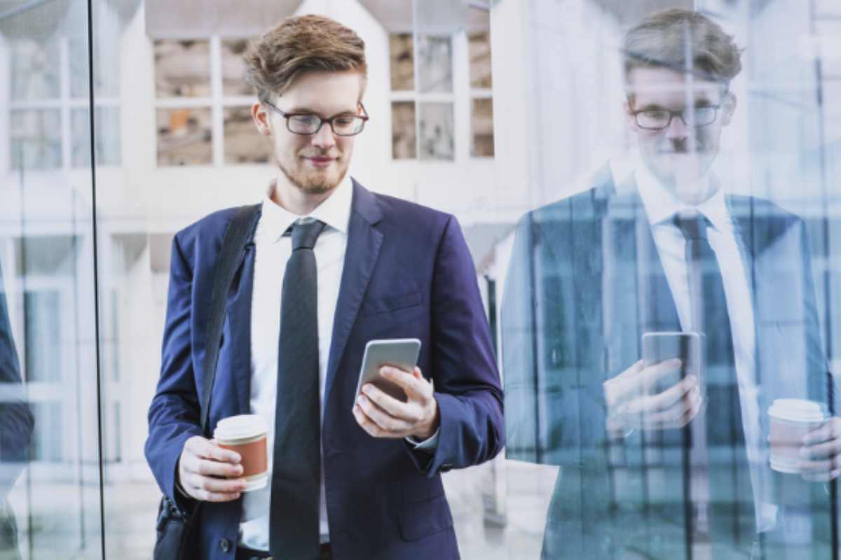 Per i clienti di Intesa Sanpaolo che utilizzano dispositivi Huawei, la banca ha previsto una comunicazione personalizzata