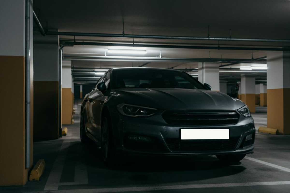 cosa rischia chi parcheggia abusivamente?