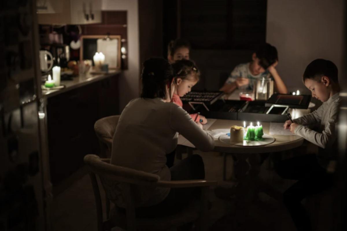 In caso di blackout di larga scala, le autorità locali assumono un ruolo cruciale nelle prime fasi di intervento.