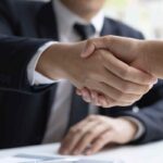 Stanco del tuo lavoro? In tanti stanno ottenendo 300mila euro , ecco come ottenerli