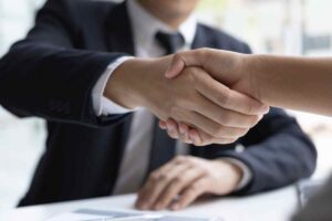 Stanco del tuo lavoro? In tanti stanno ottenendo 300mila euro , ecco come ottenerli