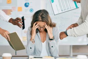 Lavorare troppo, danni al cervello