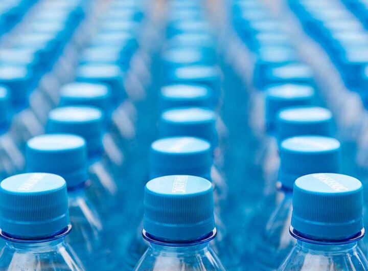 Acqua in bottiglia, non tutte fanno bene ai reni