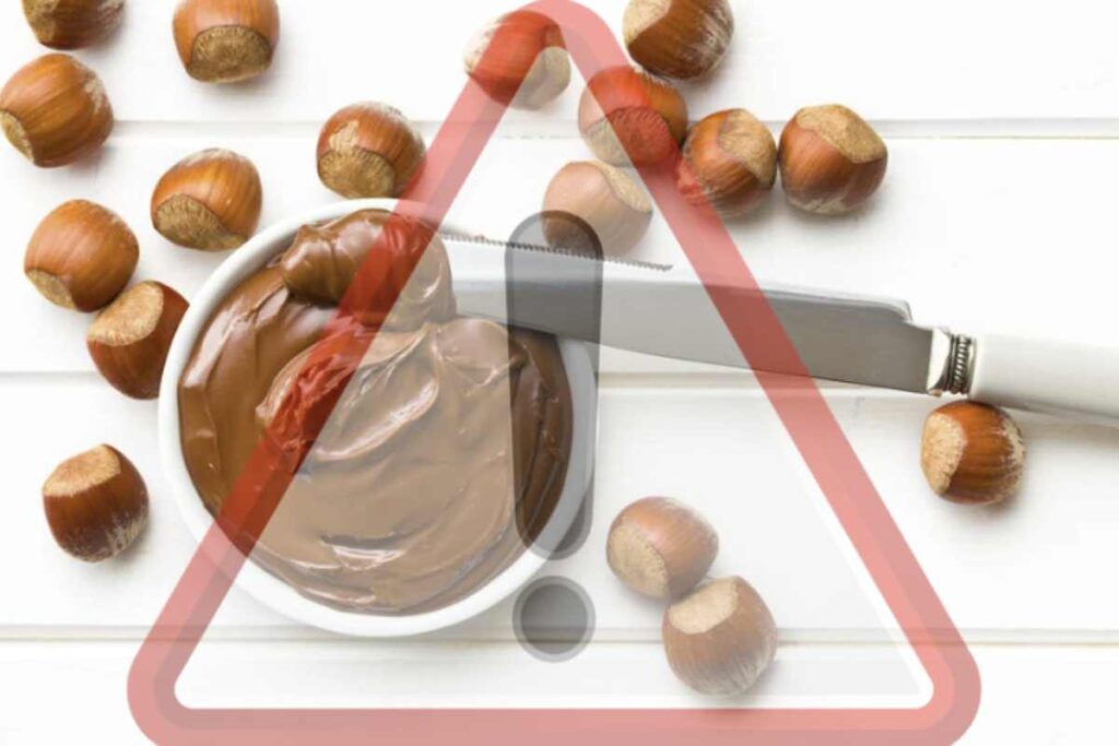 Il produttore dolciario Ferrero ha disposto il richiamo di 11 lotti del prodotto Nutella Ice Cream Pot a causa della mancata indicazione della lista