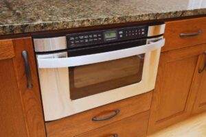 a cosa serve il cassetto sotto il forno